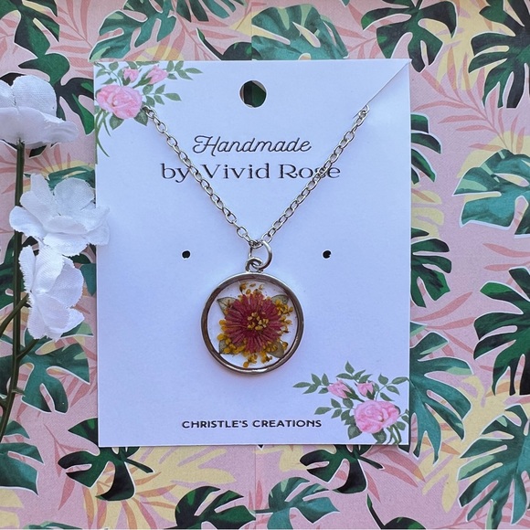 🌺Handmade Real Flower Necklace - Picture 2 of 5